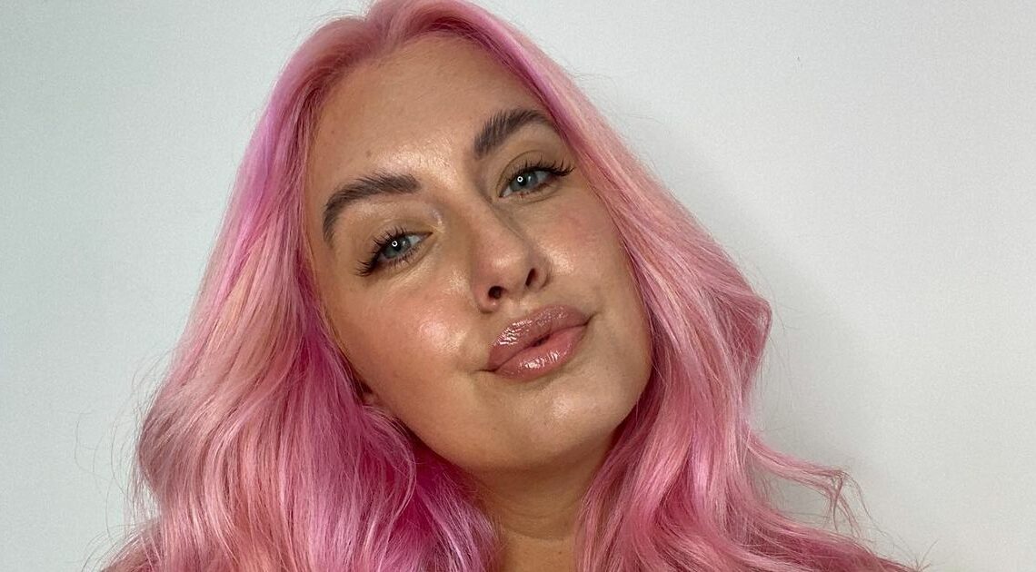 Curvy model exclaims ‘I’m no before photo’ as she flaunts body in lingerie