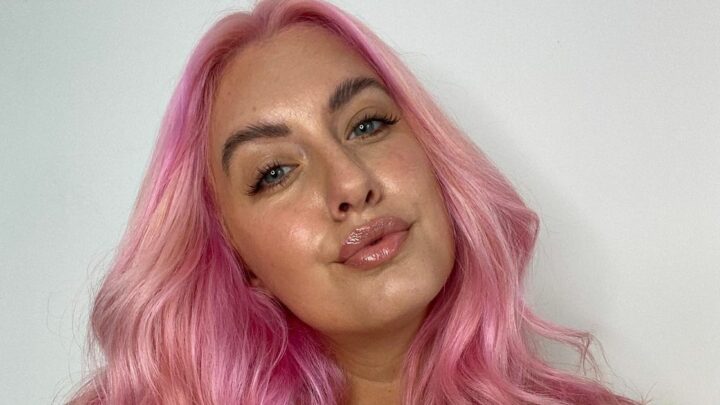 Curvy model exclaims ‘I’m no before photo’ as she flaunts body in lingerie