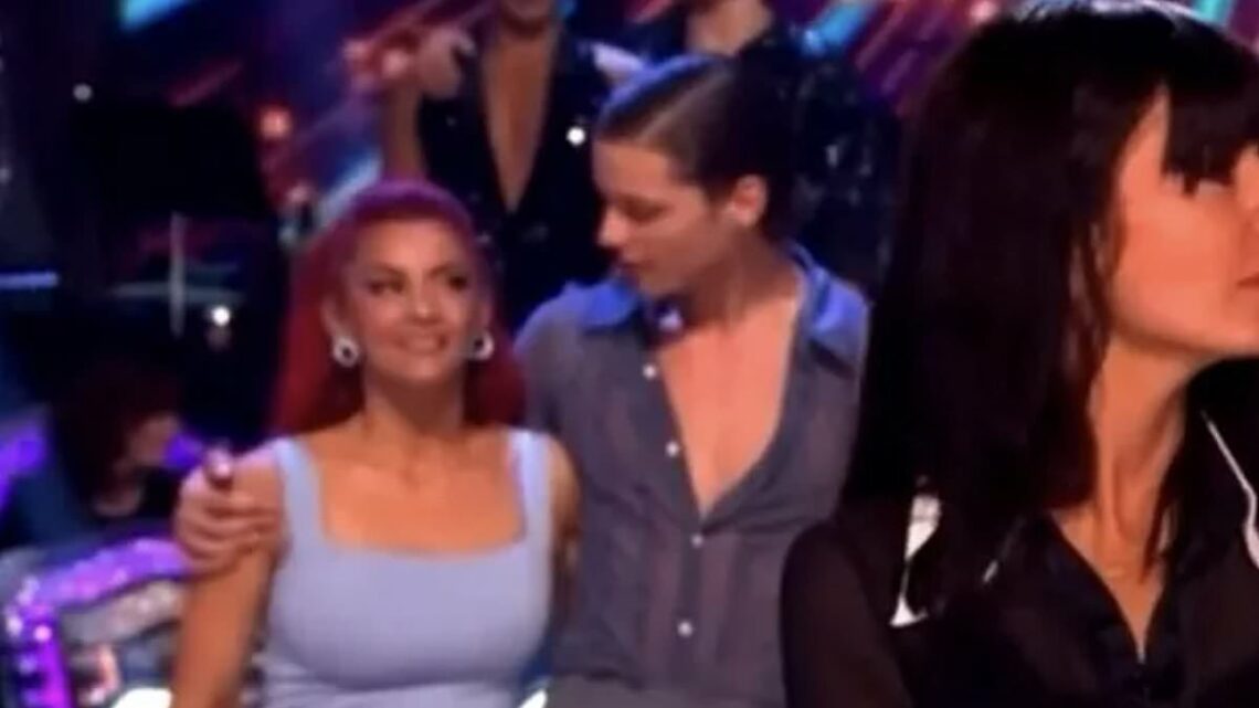 Strictly&apos;s fans spot awkward moment between Bobby Brazier and Dianne