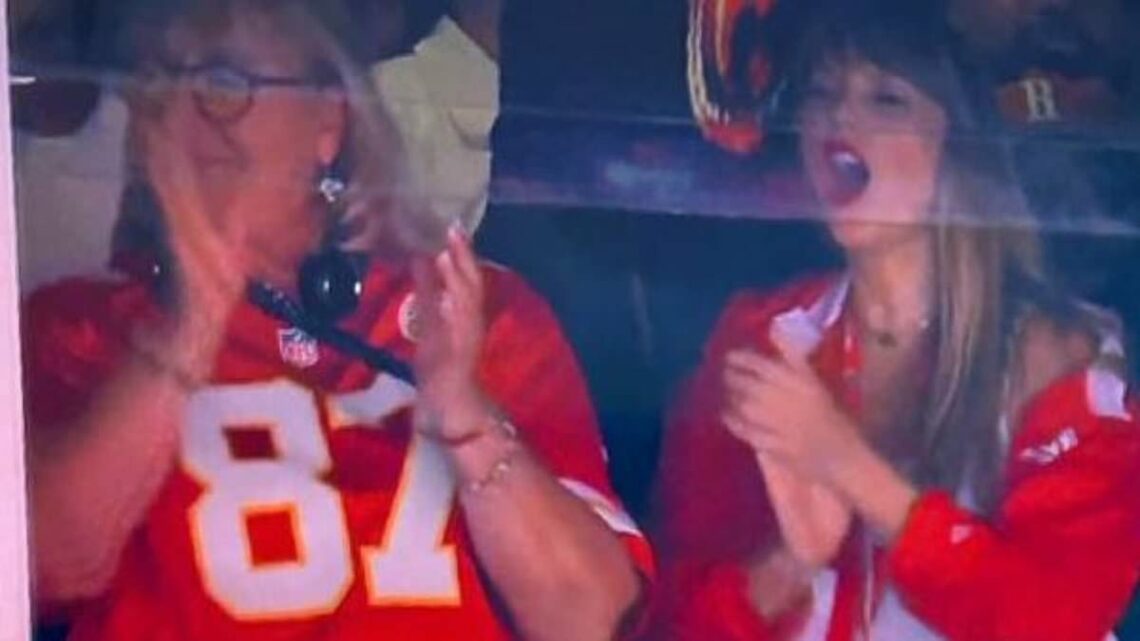 Travis Kelce DAZZLES Taylor Swift with as his Chiefs annihilate Bears