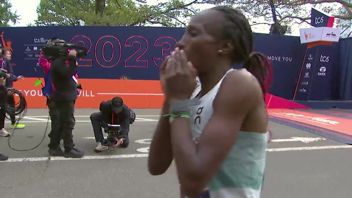 Watch the moment every winner of the 2023 New York City Marathon crossed the finish line